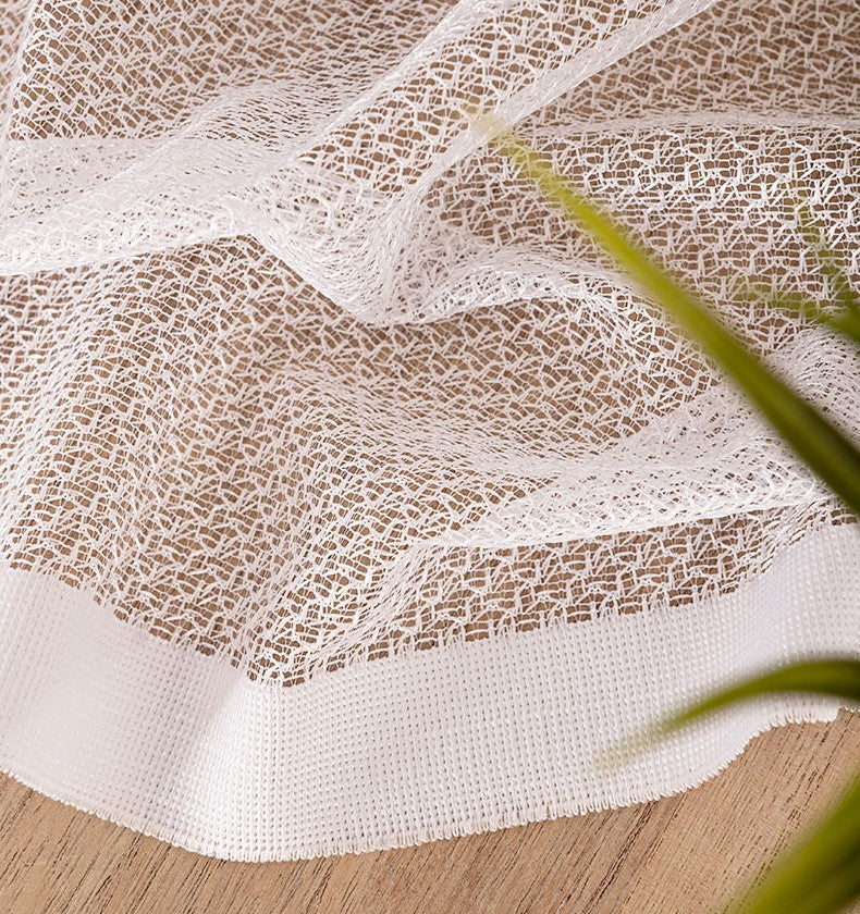 Cudna siateczka bez wzorów bez prasowania gotowa z taśmą Firanka pieknefirany
