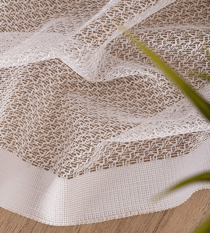 Cudna siateczka bez wzorów bez prasowania gotowa z taśmą Firanka pieknefirany